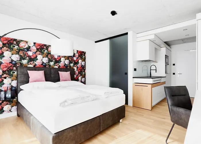 Livisit Bergapartments Apart Otel Stuttgart